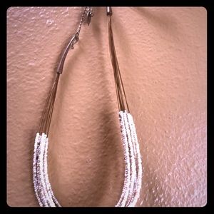 White and brown multiple lines necklace